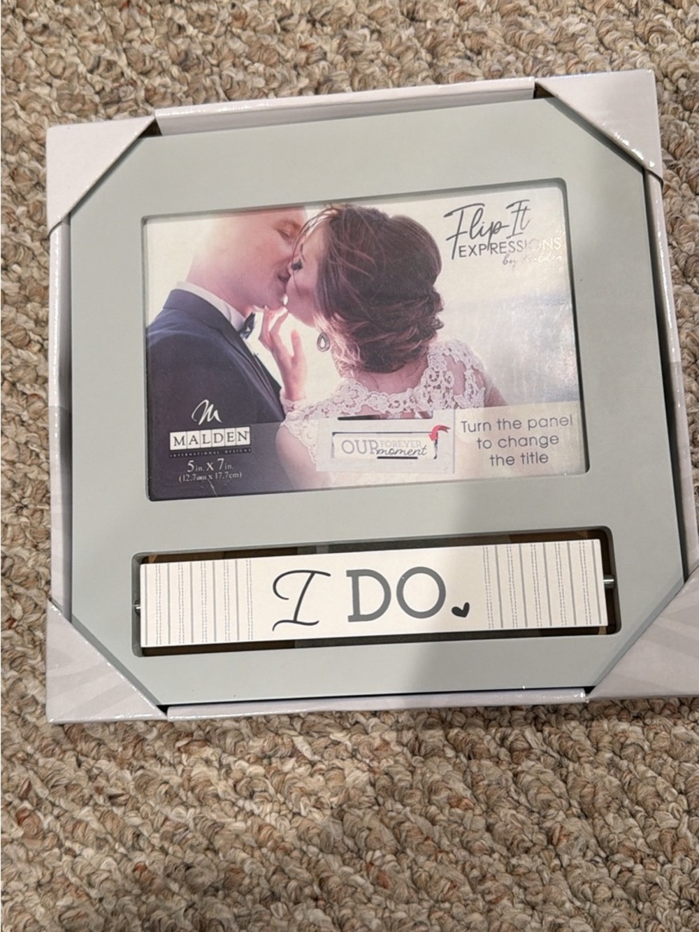 Malden Light Gray Flip-It Picture Frame with I DO Panel